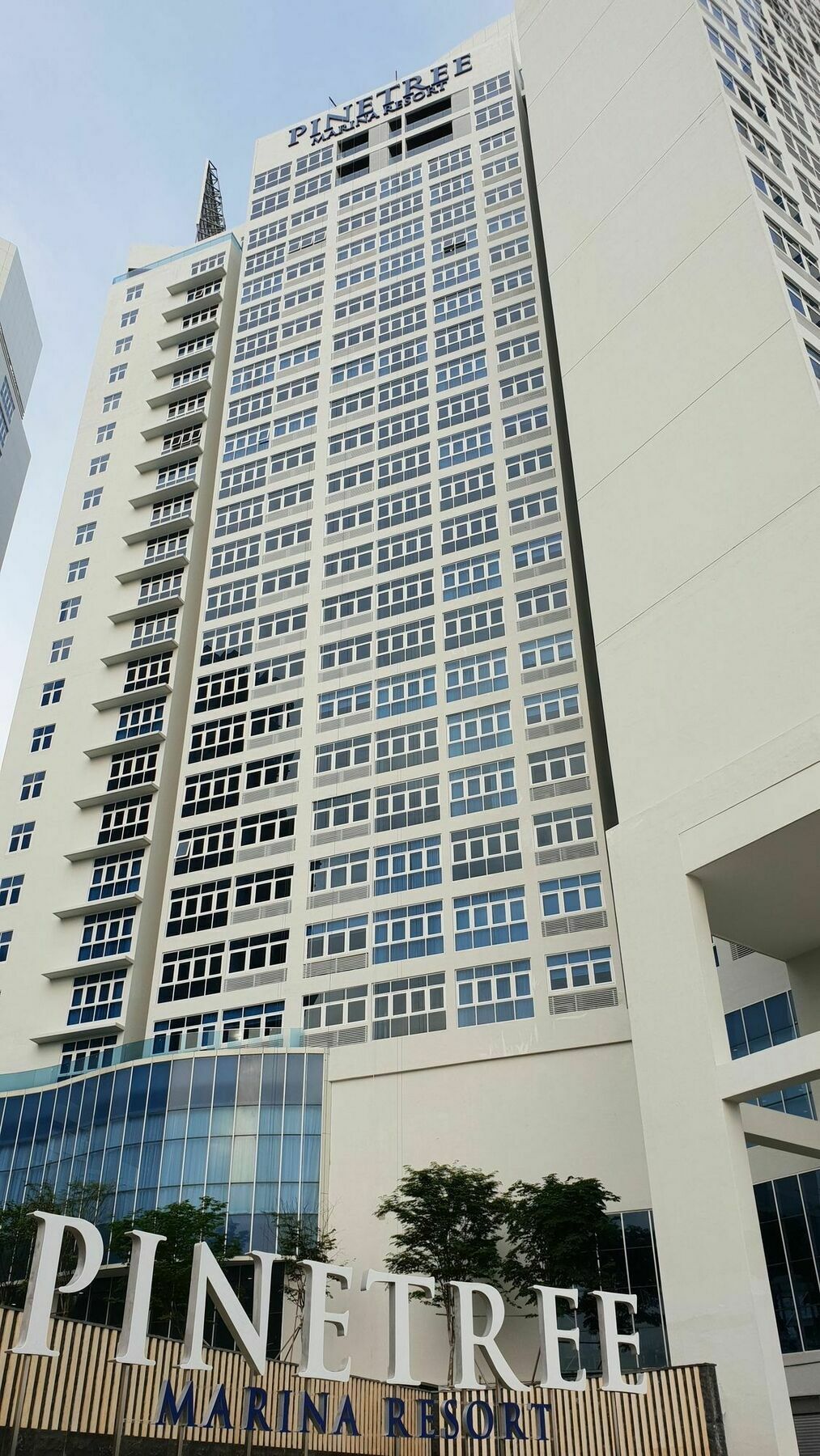 Pinetree Marina 4*